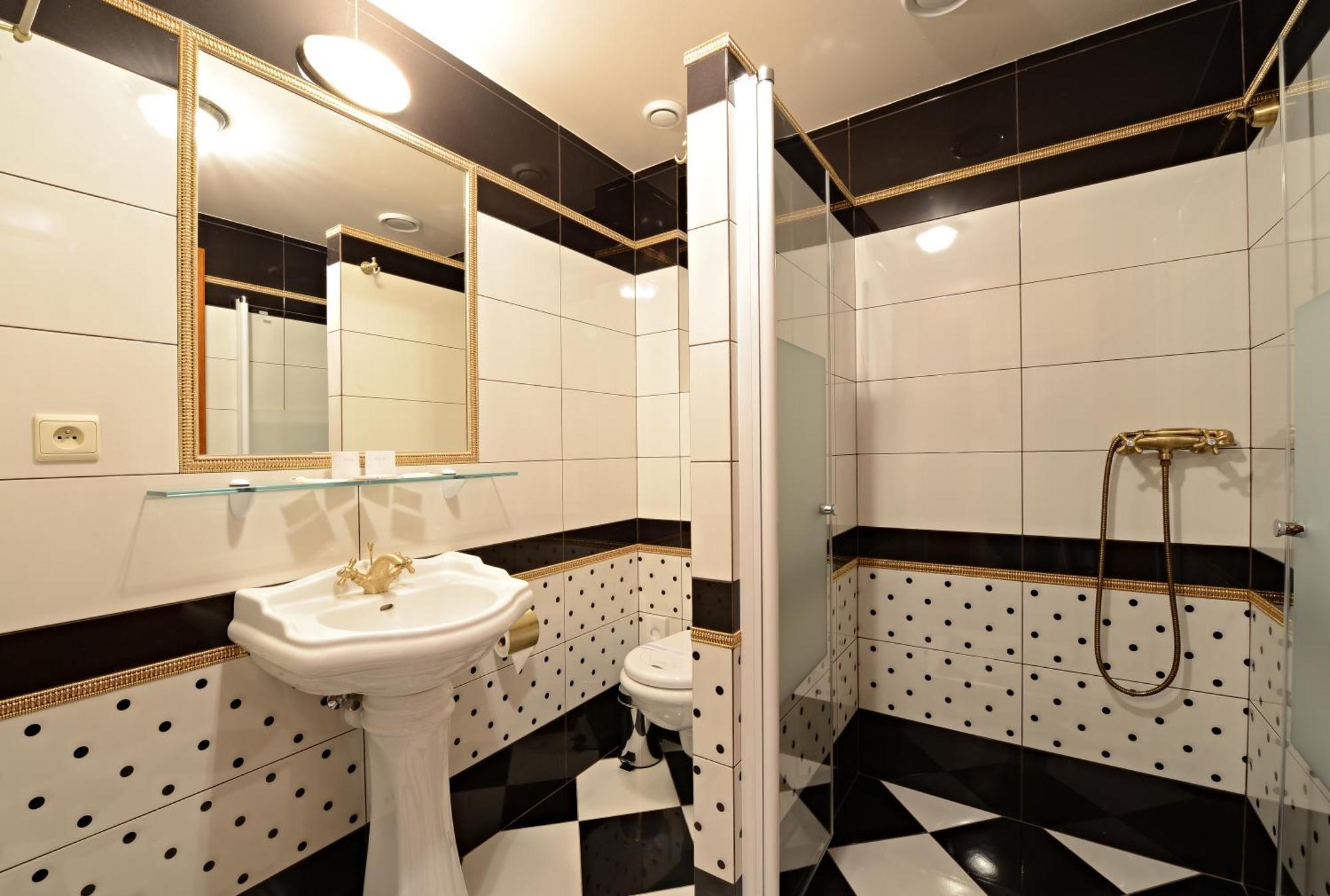 Hotel Gold Chotoviny エクステリア 写真